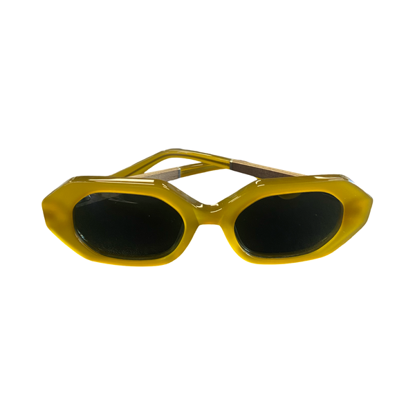 Carmen Polarized